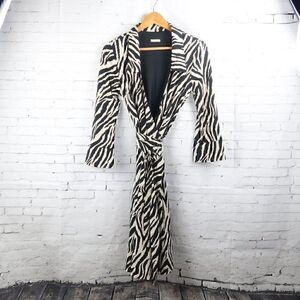 NOTICE ZEBRA PRINT LONG SLEEVE WRAP DRESS SIZE MEDIUM